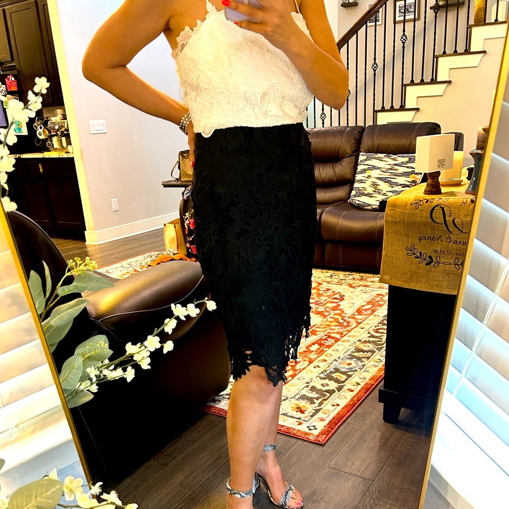 Gorgeous, black and white lace dress🖤🤍🖤🤍